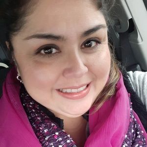 Meet your Posher, Iris